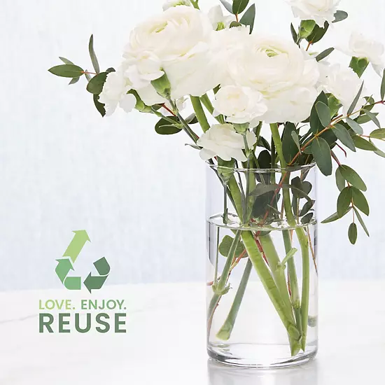 Yankee Candle Balsam & Cedar 14.25-oz. Medium Pillar Candle 7 Yankee Candle Balsam & Cedar 14.25-oz. Medium Pillar Candle - Image 7